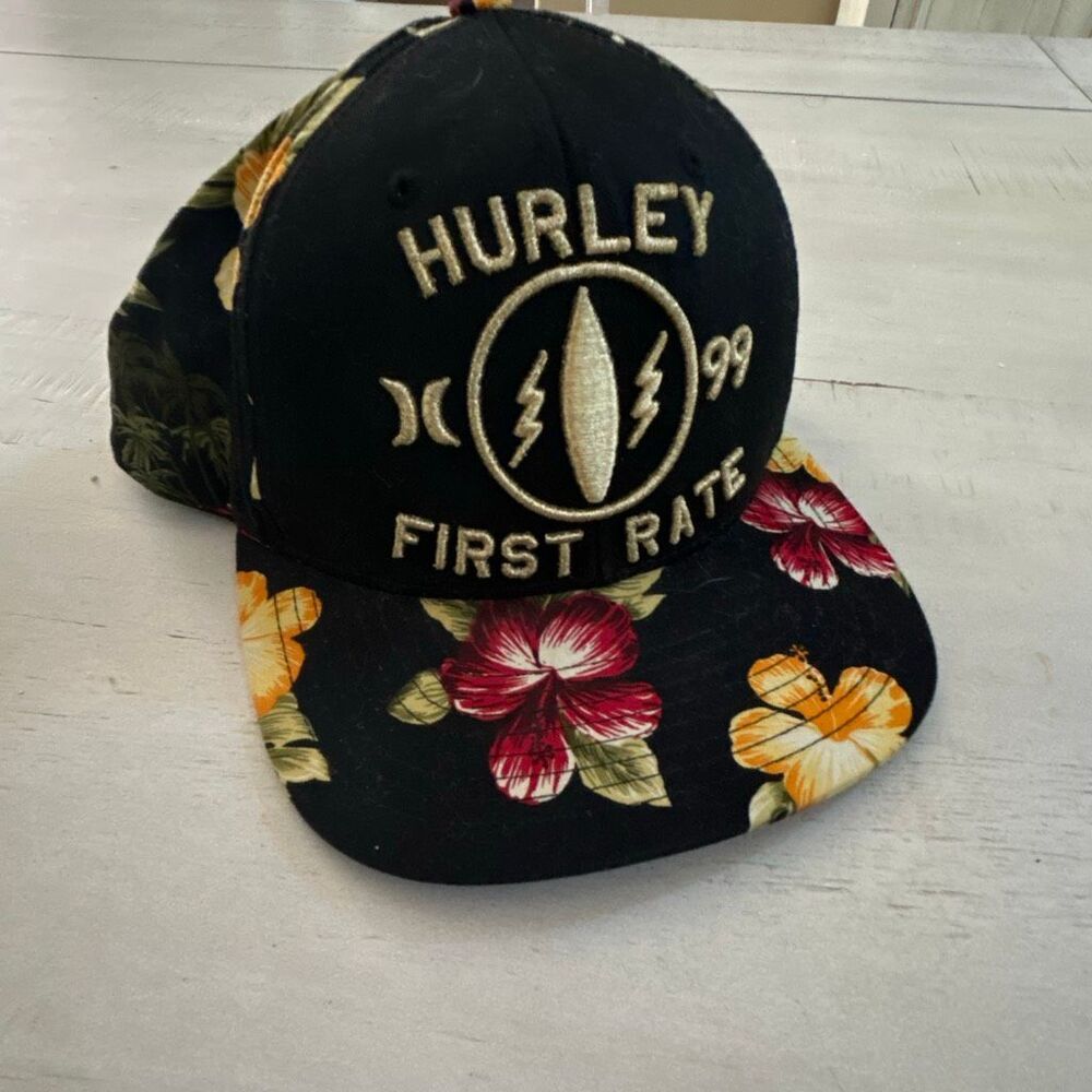 HURLEY Hawaiian Print Hat